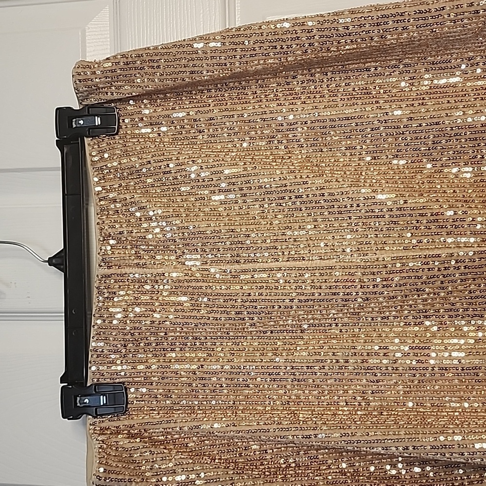 MESSINI XL Sequin Gold Skirt - Picture 4 of 7